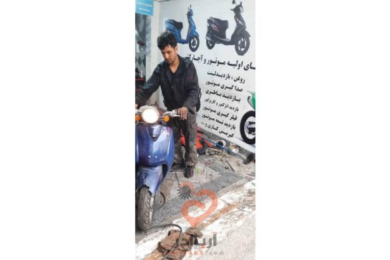 پنچری موتور سیکلت سیار درمحل تیوپ پنچرگیری پنچریموتور