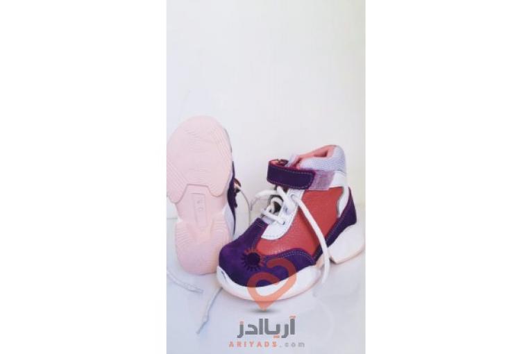مرکز ارتوپدی فنی دادمهر،ساخت و طراحی انواع کفی وکفش های ارتوپدی و دیابتی،ساخت و ارائه انواع کمربند های طبی